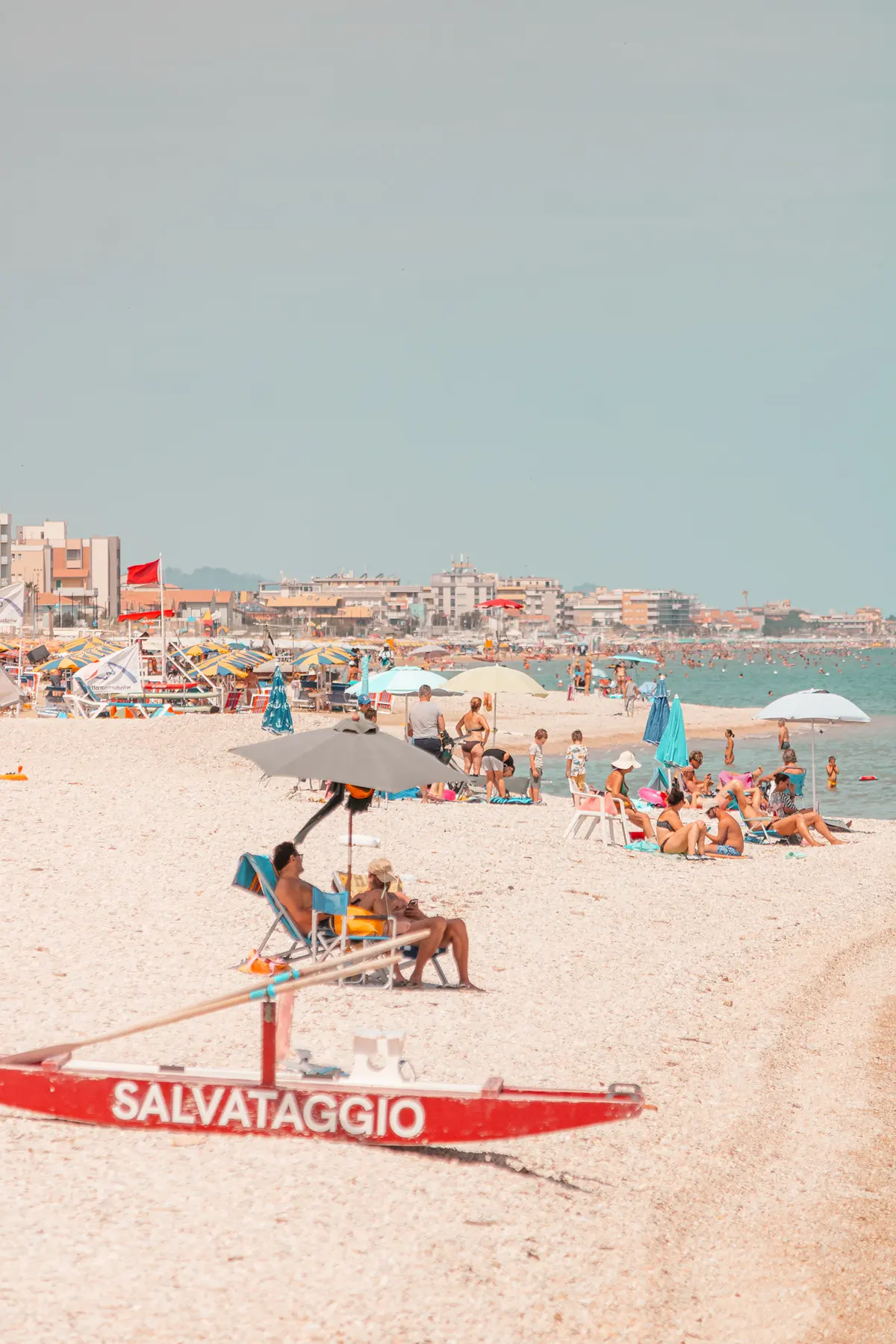 La spiaggia di Marotta in estate
